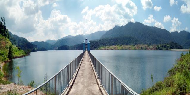 Construction of Sungai Kelinchi Dam and Associated Works