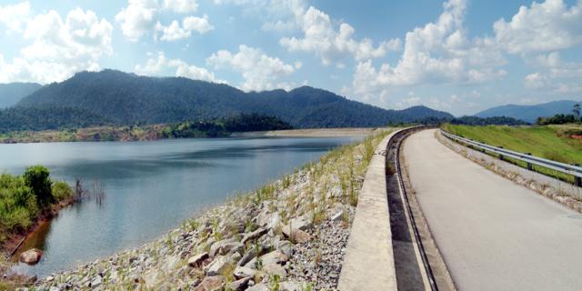 Construction of Sungai Kelinchi Dam and Associated Works