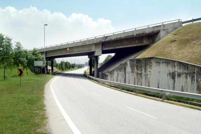 New North Klang Strait Bypass Expressway : Package 1 Section 3 Bridge Works from Jalan Kapar to Bukit Raja STA + 480 to STA 16.6 + 928.48 (Bridges 5 Nos, Total Deck Area=37,780m2)